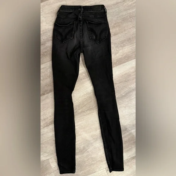 Hollister Ultra High Rise Super Skinny Ripped Jeans Size 00L - Picture 3 of 4